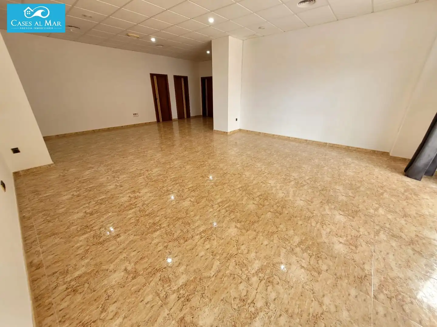 Local de alquiler en Oropesa del Mar / Orpesa con Aire acondicionado