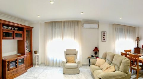 OPORTUNIDAD, PISO EN MACAEL AMUEBLADO, CON EXCELENTE UBICACIÓN Y EN PERFECTAS CONDICIONES PARA ENTRAR A VIVIR.