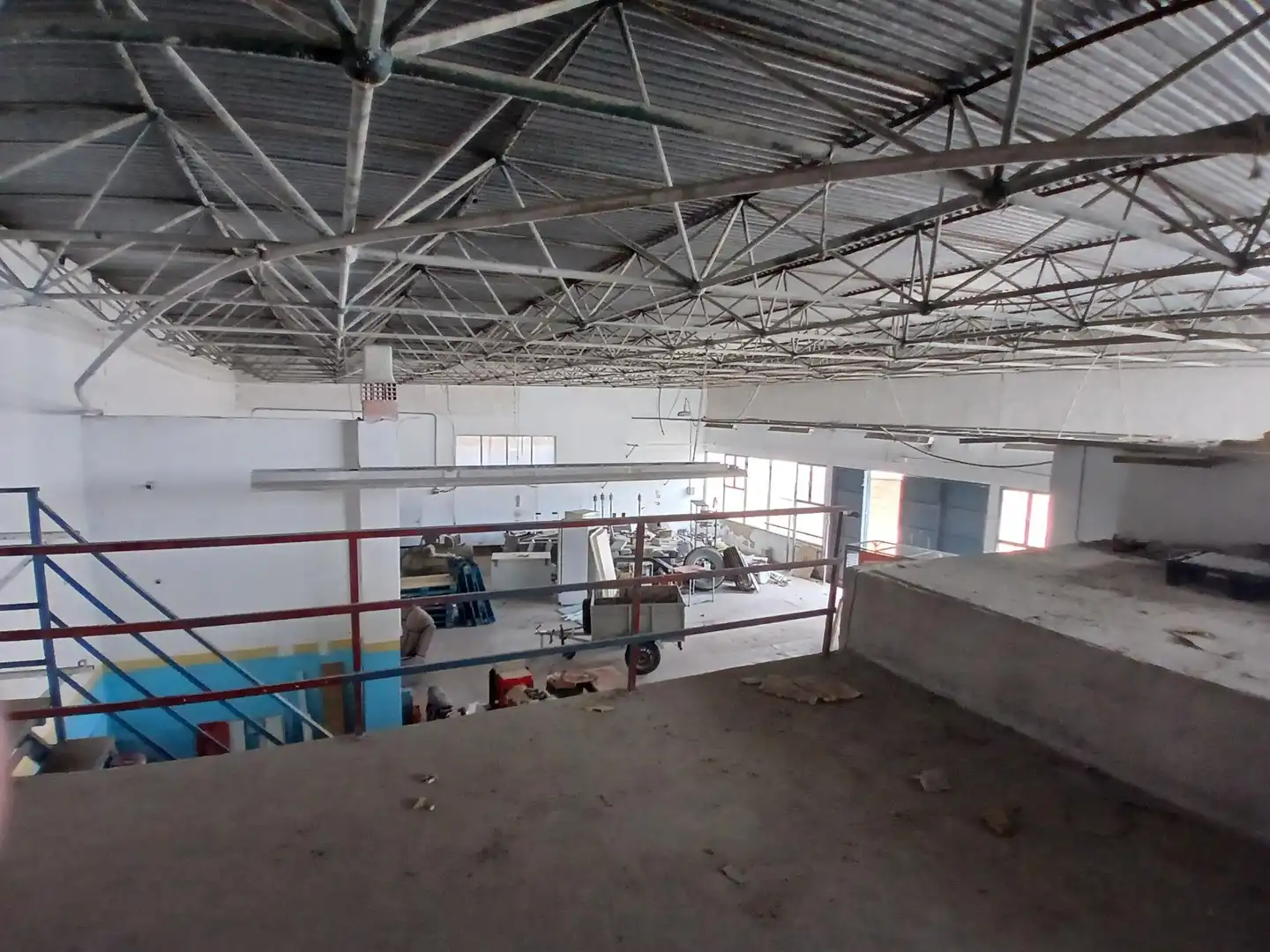 Nave industrial en venta en Algueña