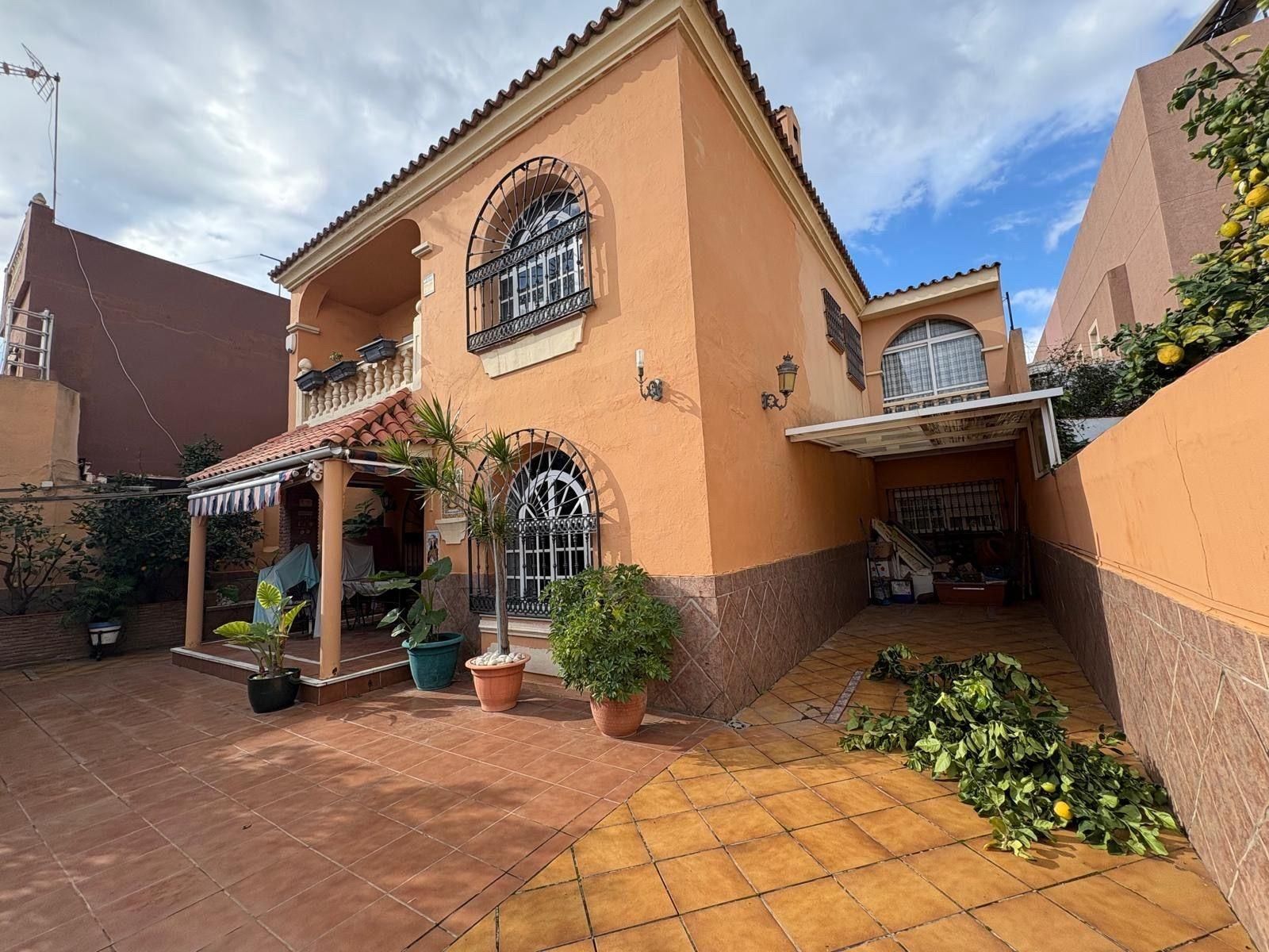 Vista exterior de Casa o chalet en venta en Algeciras con Jardín privado y Terraza