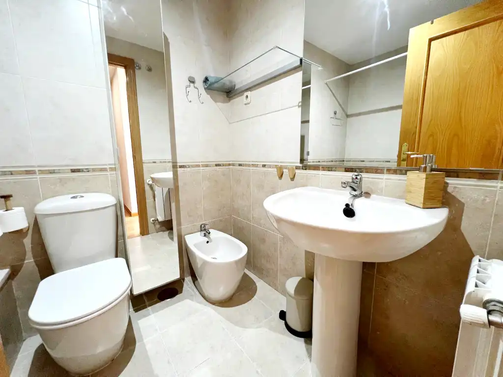Bathroom of Attic for sale in Alcalá de Henares  with Heating