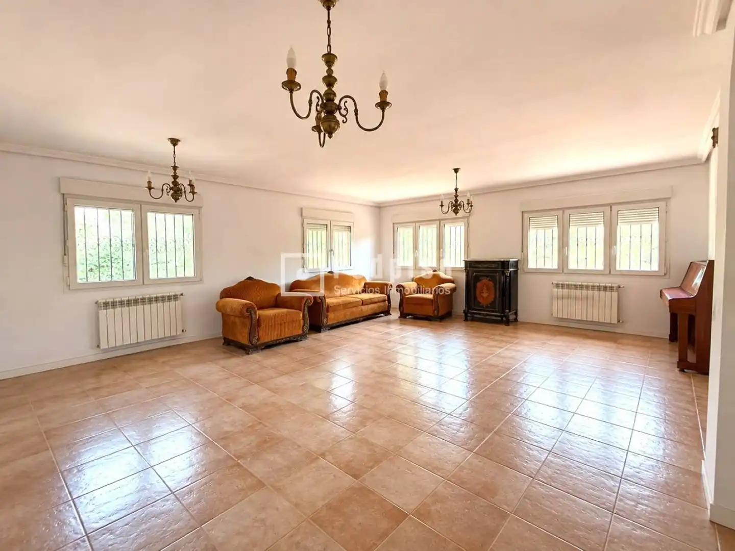Chalet con jardín en venta en Berrocales de Jarama