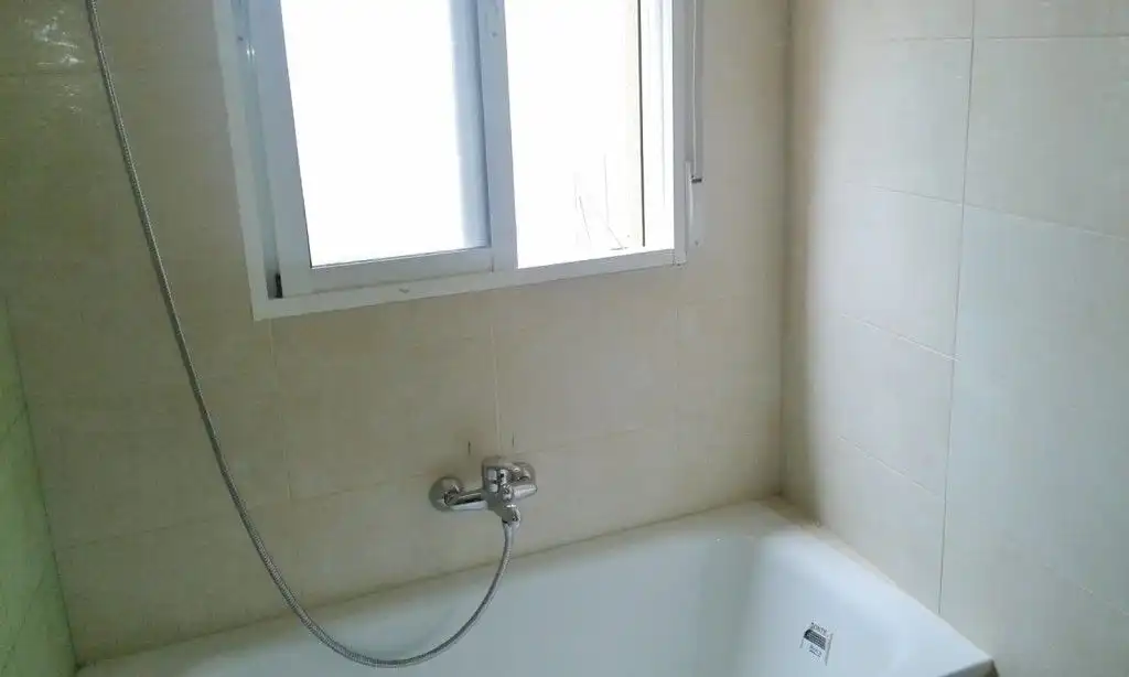 Baño de Casa adosada en venta en Toràs con Terraza, Trastero y Horno