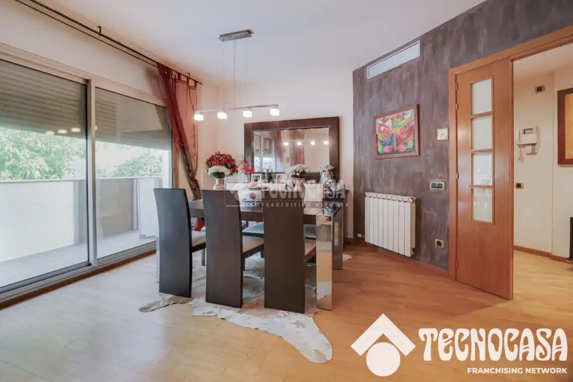 Esszimmer von Wohnung zum Verkauf in Barcelona mit Klimaanlage, Abstellraum und Balkon