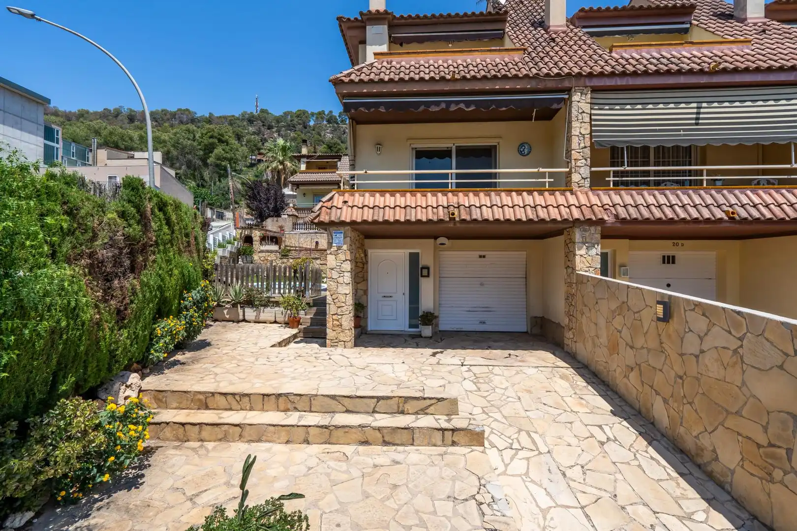 Vista exterior de Casa adosada en venta en La Palma de Cervelló con Calefacción, Jardín privado y Terraza