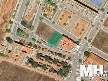 Terrenys i solars en venda a SANTA CECILIA 77