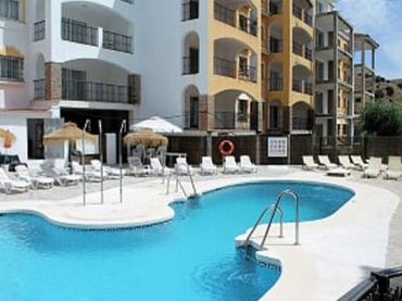 Apartament amb piscina en venda a Calahonda