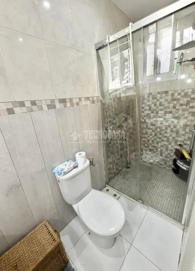Bathroom of Houses for sale in Madrid  with Air Conditioner, Heating and Storage room