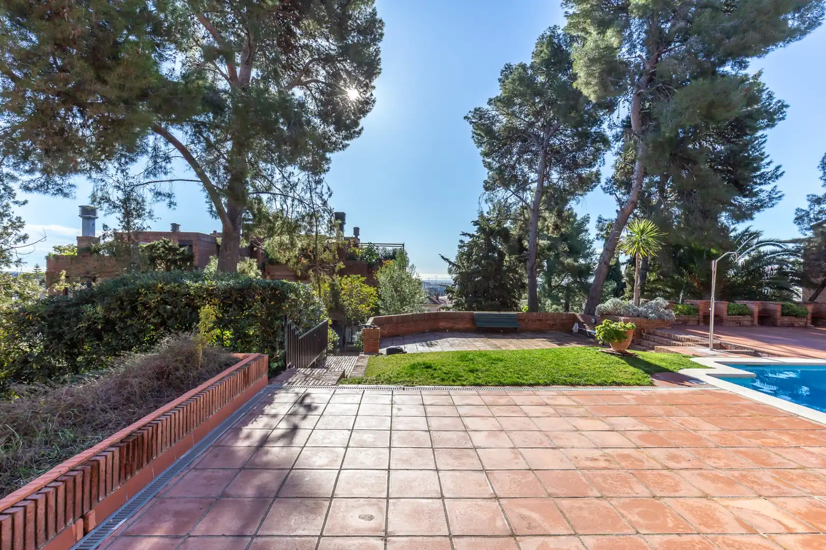 Jardín de Planta baja en venta en Sant Just Desvern con Aire acondicionado, Calefacción y Terraza