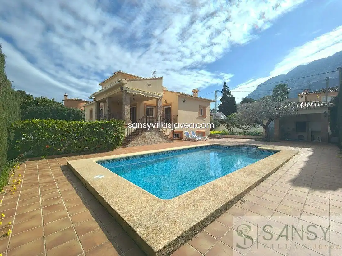 Villa in vendita a El Montgó