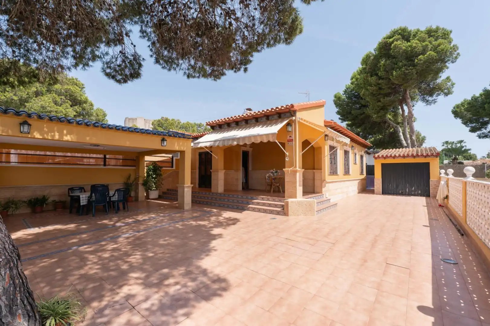 Villa con giardino in vendita a FRAGATA-PUNTA PRIMA, imagen 2