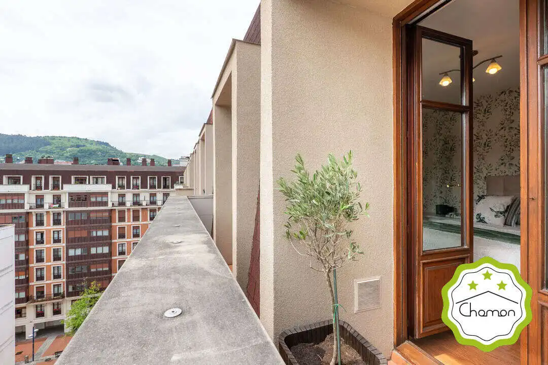 Flat for sale in Iralabarri