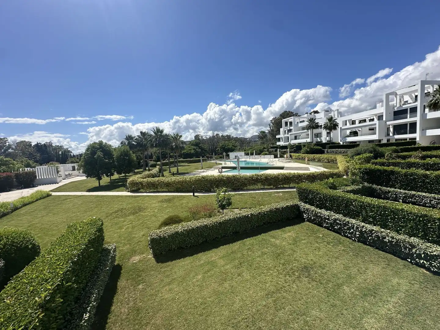 Jardín de Apartamento en venta en Estepona con Terraza, Trastero y Piscina comunitaria