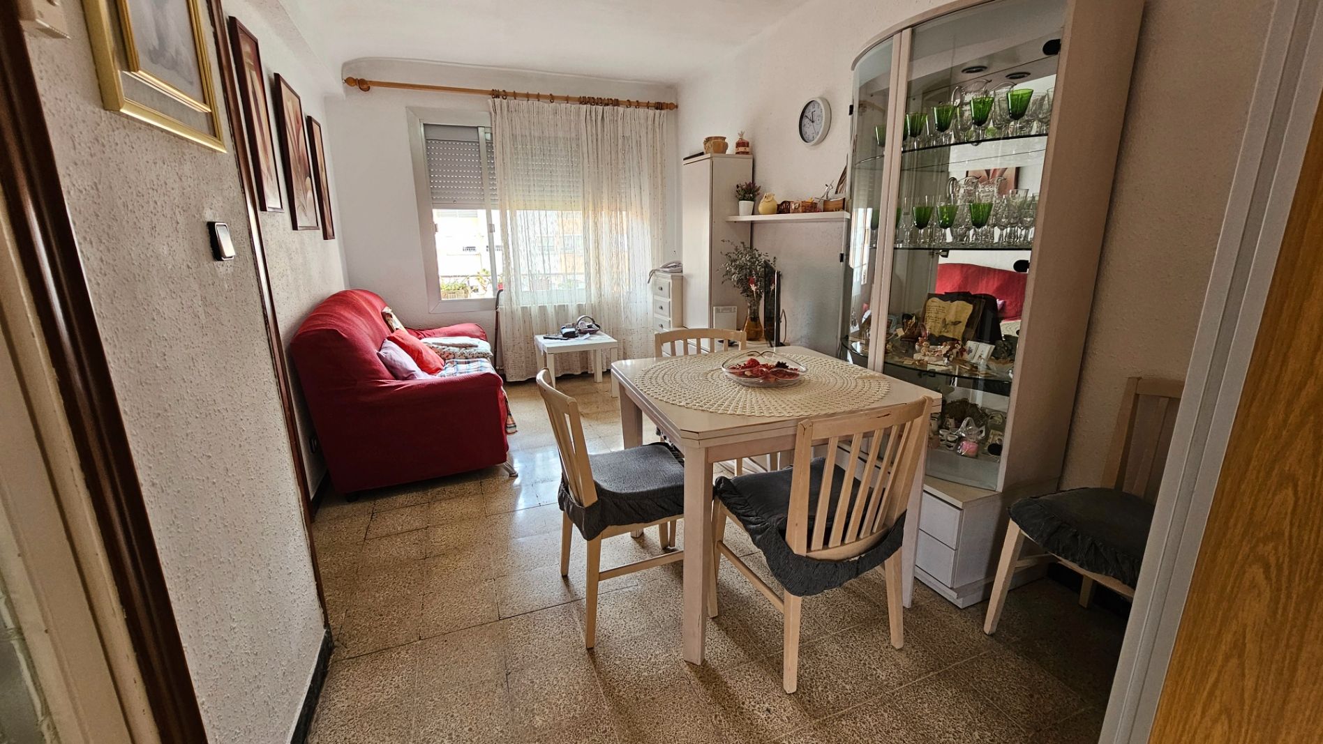 Sala d'estar de Pis en venda en Sabadell amb Calefacció i Moblat