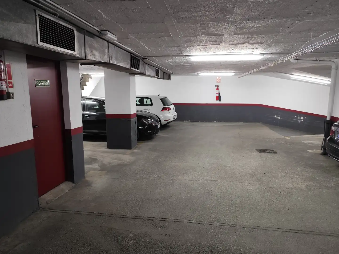 Parkplatz von Garage zum Verkauf in Barcelona mit Alarm