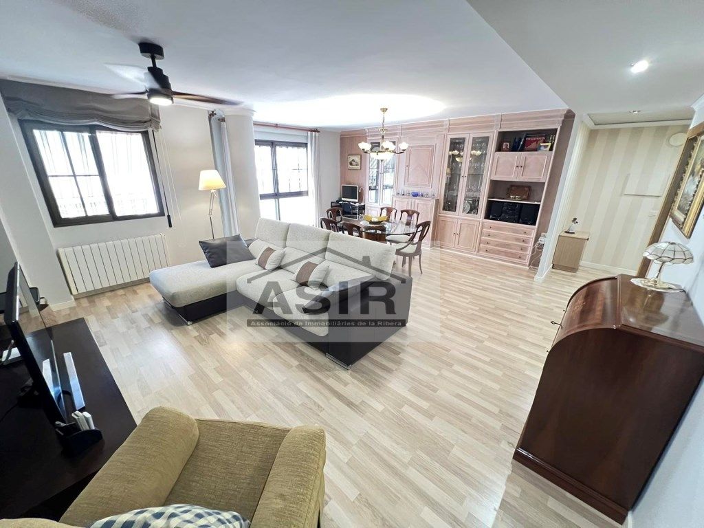 Sala d'estar de Pis en venda en Alzira amb Aire condicionat