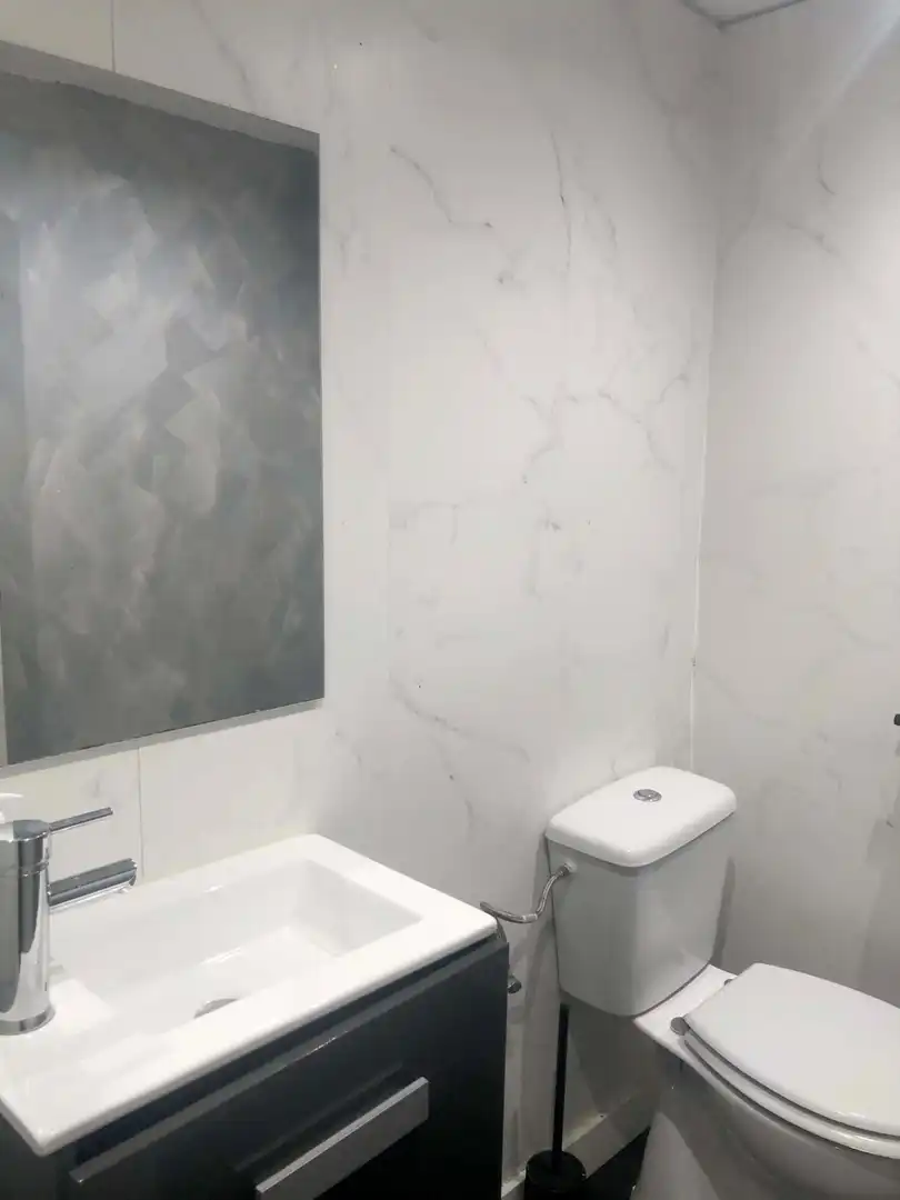 Badezimmer von Geschaftsraum zur Miete in Móstoles