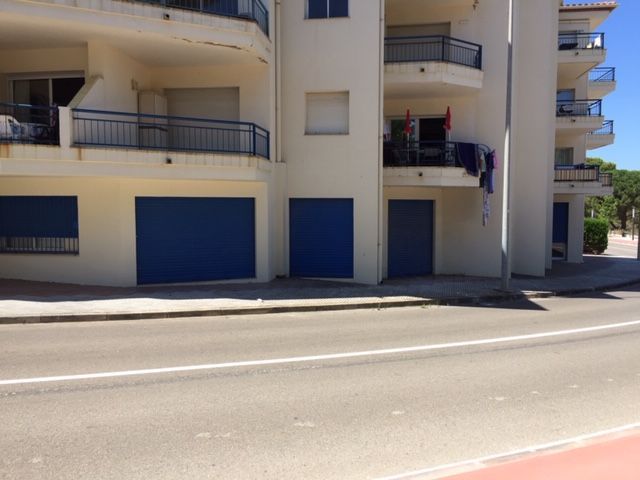 Aparcament de Local en venda en L'Escala