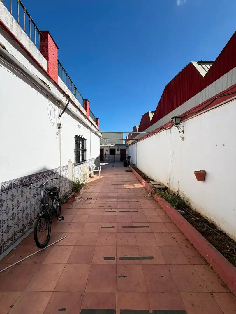 Vista exterior de Casa o chalet en venta en Utrera