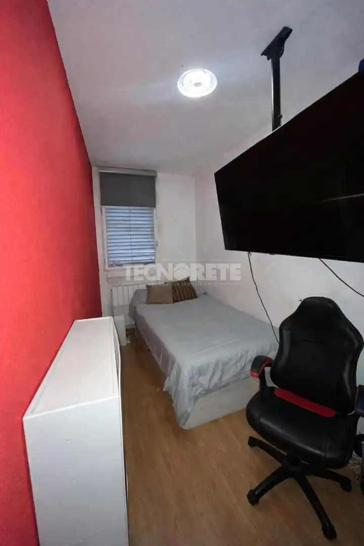 Habitación de Piso en venta en Madrid con Calefacción y Balcón