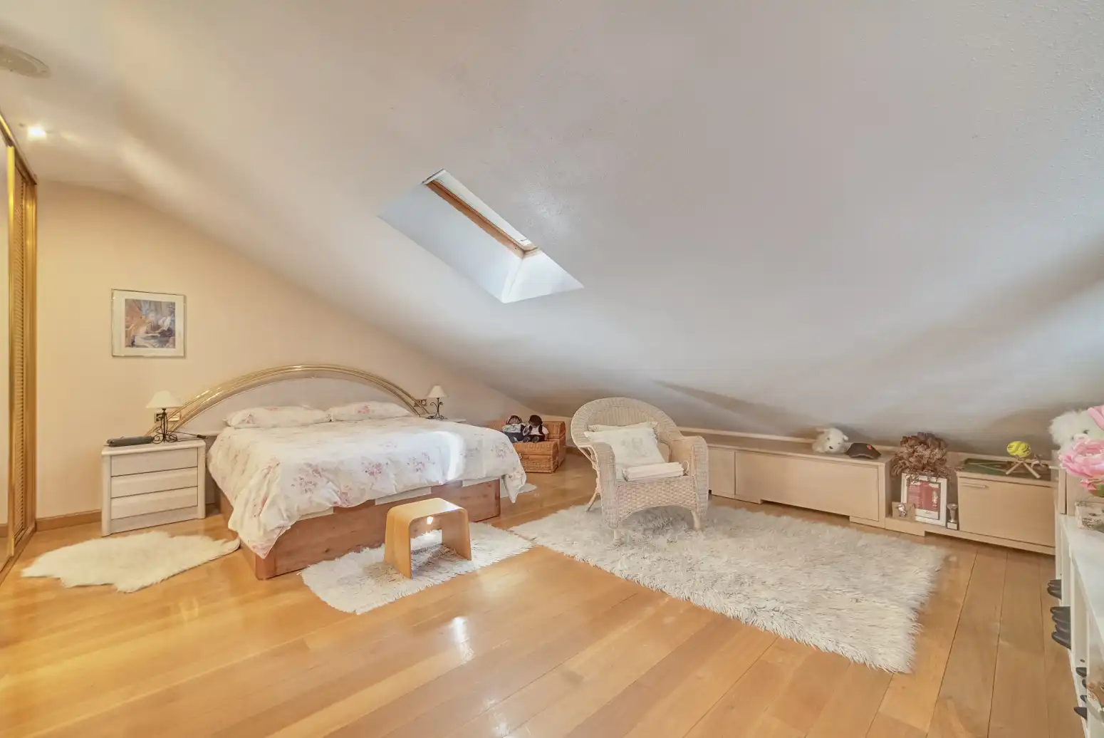 Habitación de Casa adosada en venta en Ezcabarte con Calefacción, Jardín privado y Parquet