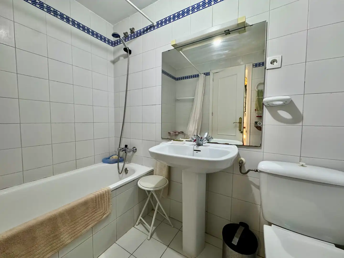 Bathroom of Detached homes for sale in Fuengirola  with Air Conditioner, Heating and Private garden