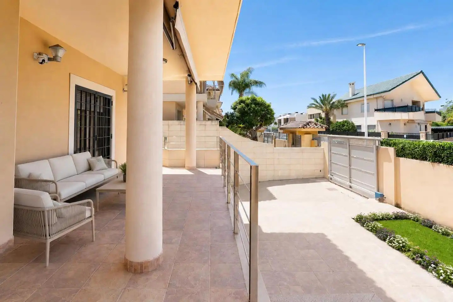 Terraza de Casa o chalet en venta en Elche / Elx con Aire acondicionado, Jardín privado y Parquet