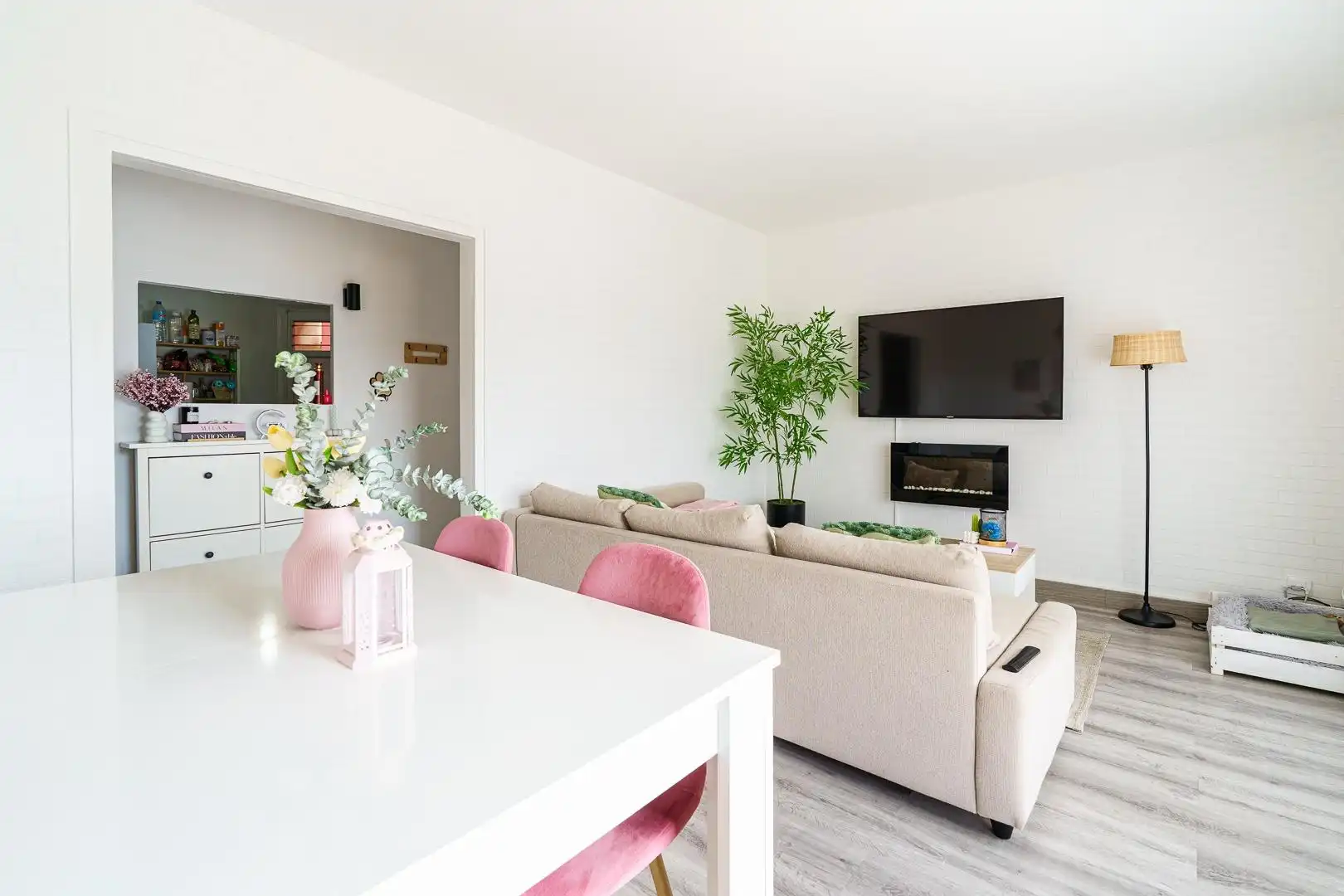 Sala de estar de Piso en venta en Corbera de Llobregat con Calefacción, Parquet y Balcón