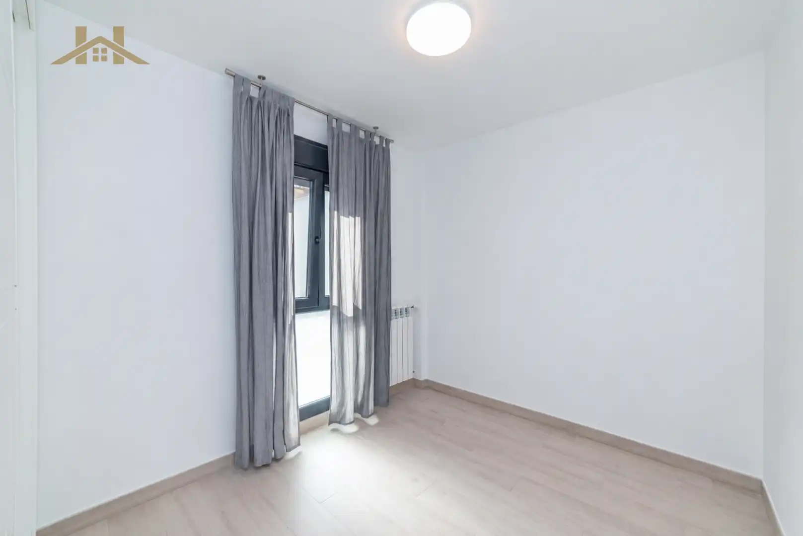 Habitación de Casa adosada en venta en Valdemoro con Aire acondicionado, Calefacción y Jardín privado