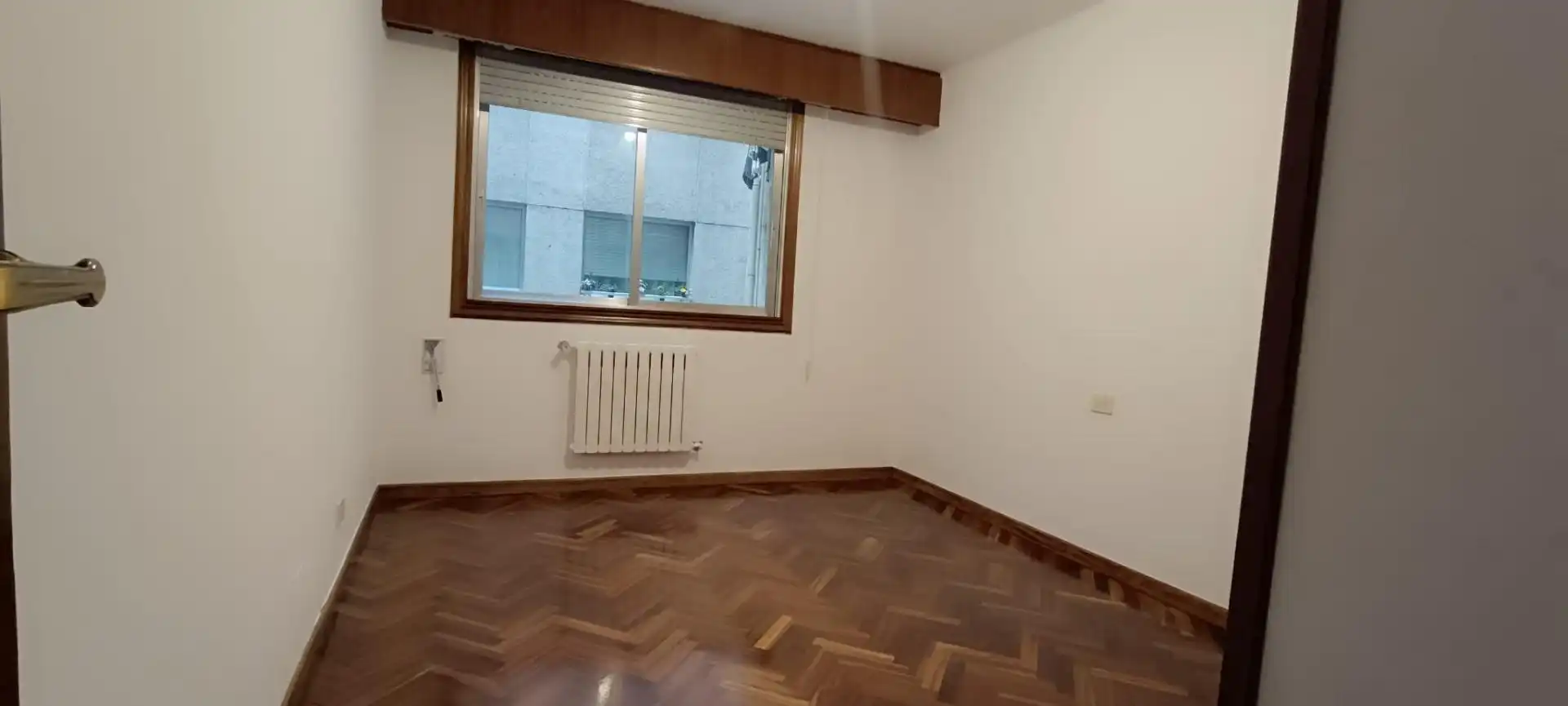 Habitación de Piso de alquiler en A Coruña Capital  con Calefacción y Parquet