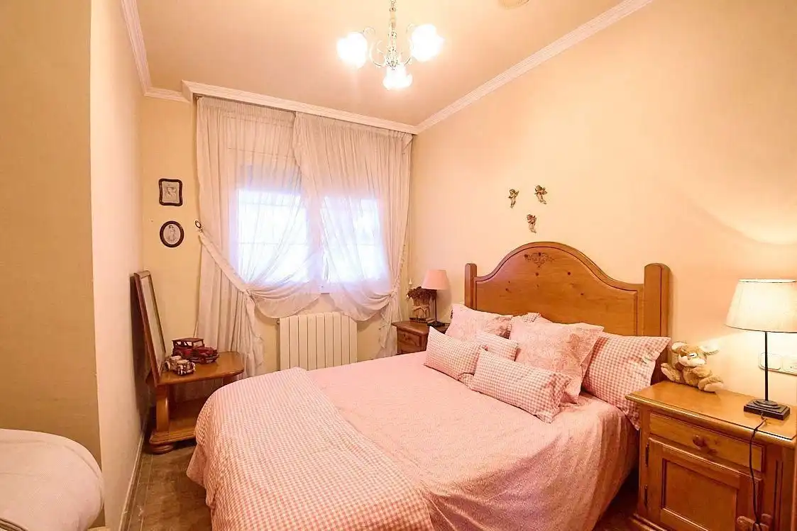 Dormitori de Casa o xalet en venda en Tarragona amb Aire condicionat, Calefacció i Jardí privat