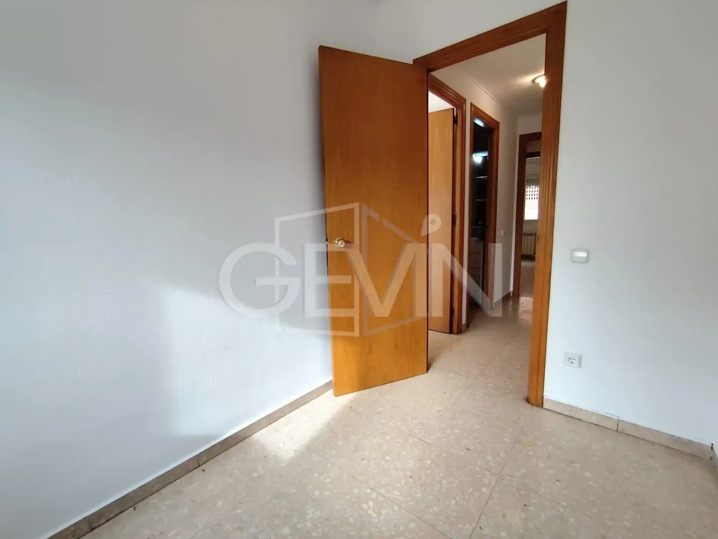 Habitación de Piso en venta en Santa Perpètua de Mogoda con Aire acondicionado, Trastero y Balcón