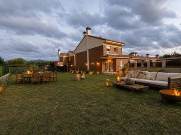 Detached house with garden for sale in Camino la Lámpara