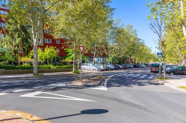 Piso en Venta en Tres Olivos - Valverde