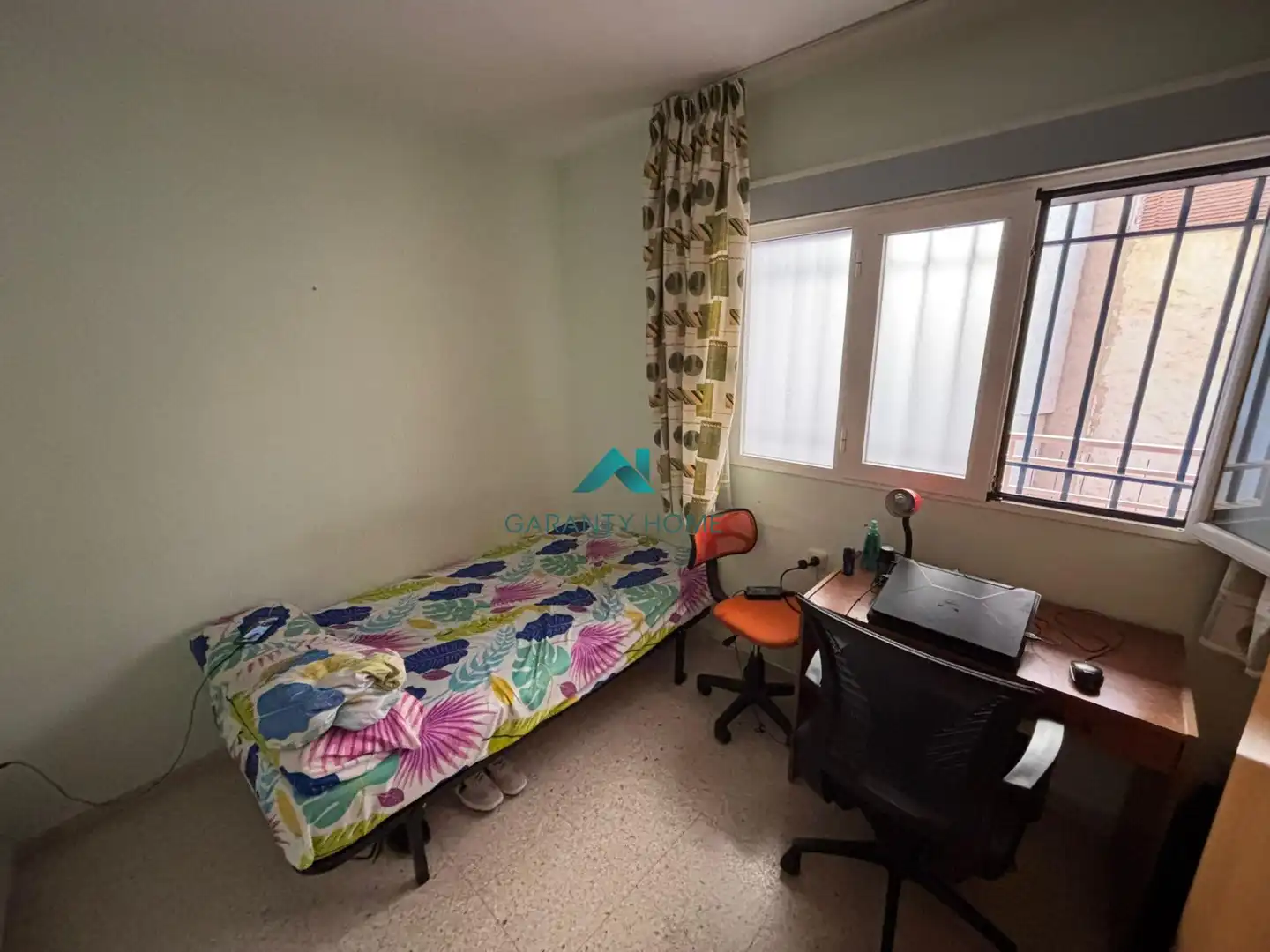 Habitación de Piso de alquiler en Jaén con Amueblado y Balcón