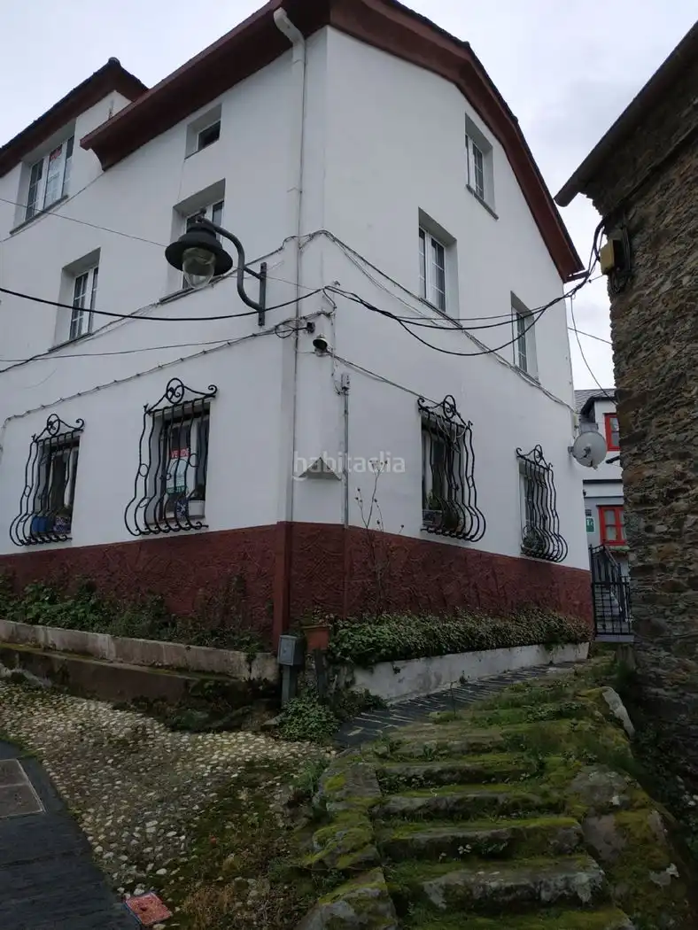 Casa in vendita a Calle Corín Tellado 4
