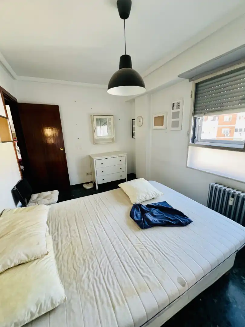 Habitación de Piso en venta en Zaragoza con Calefacción, Amueblado y Horno