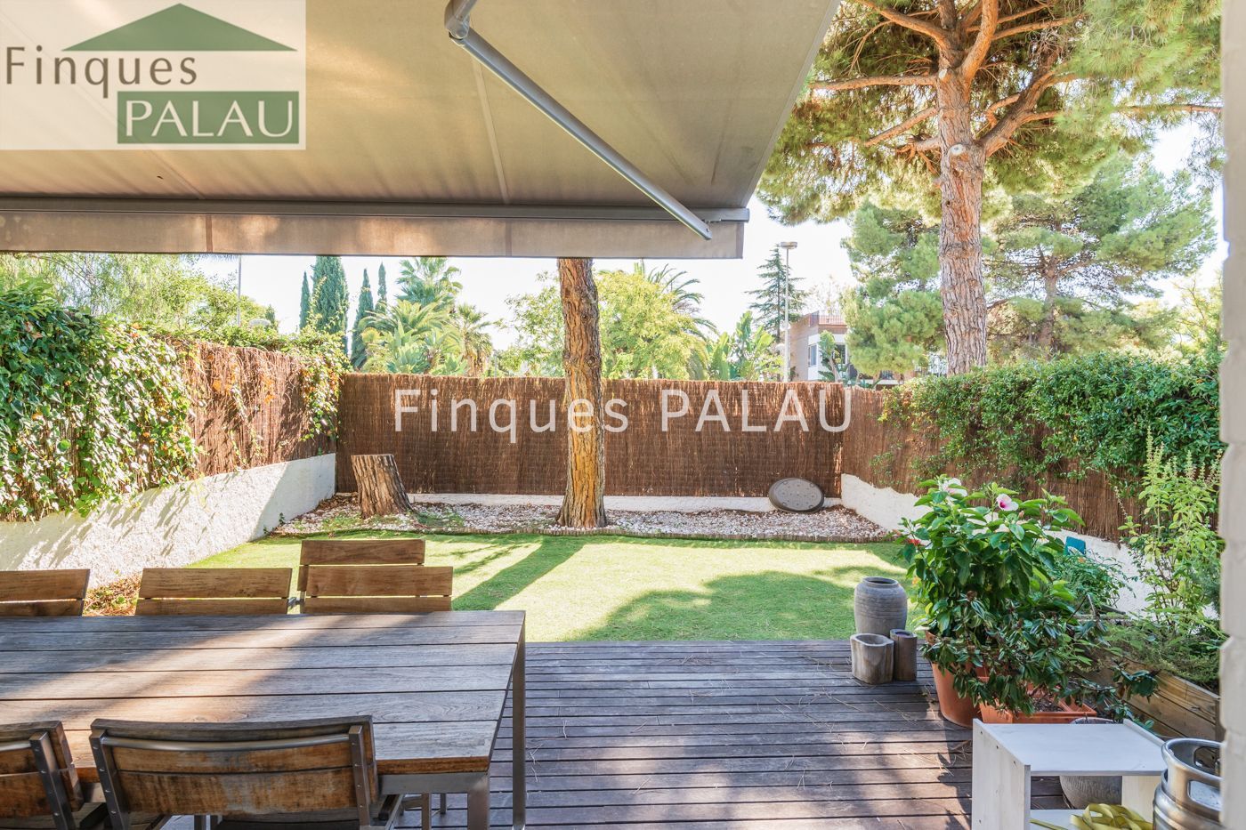 Terrassa de Casa o xalet en venda en Sant Just Desvern amb Calefacció, Jardí privat i Terrassa