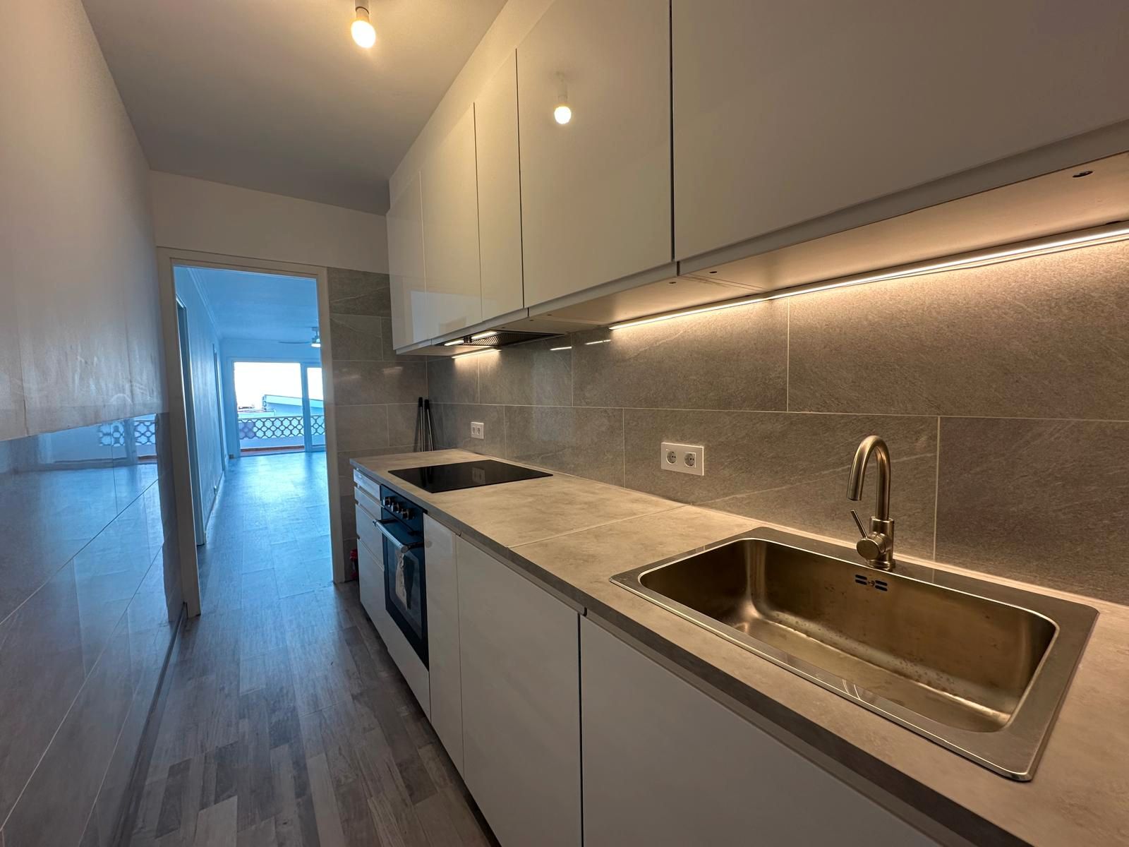 Cuina de Apartament en venda en Es Castell amb Terrassa