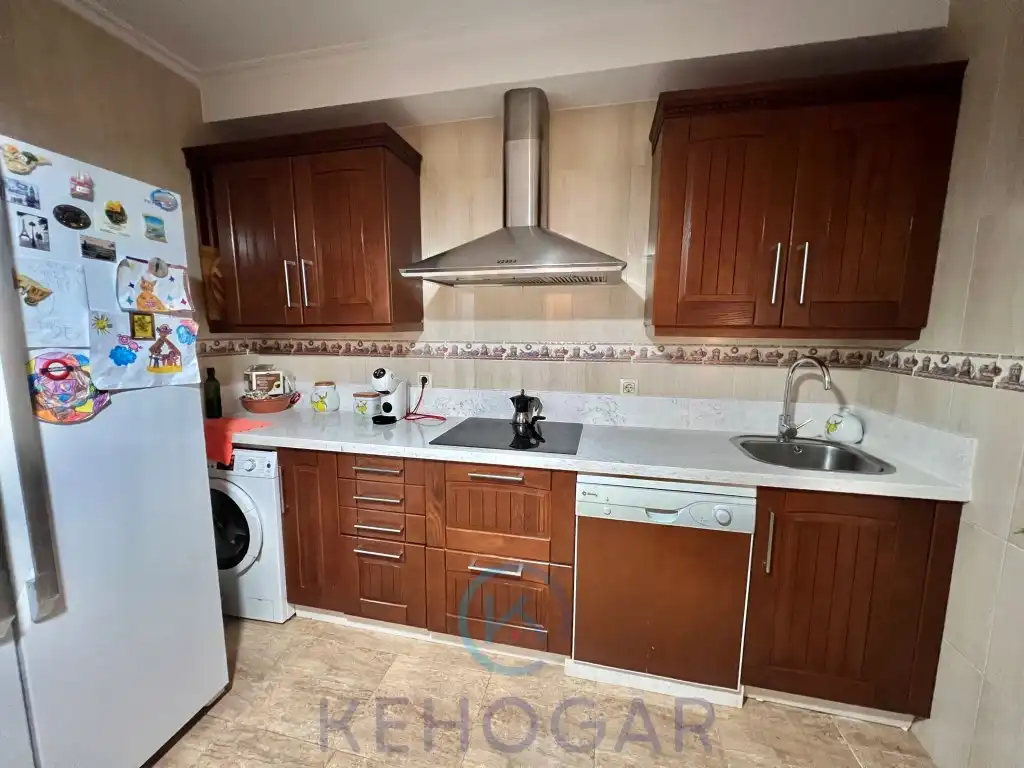 Kitchen of Houses for sale in Dos Hermanas