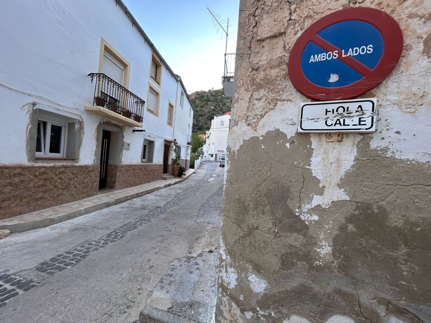 Vista exterior de Casa o xalet en venda en Bogarra amb Terrassa, Traster i Balcó