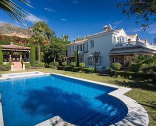 Jardí de Casa o xalet en venda en Marbella amb Aire condicionat, Calefacció i Jardí privat