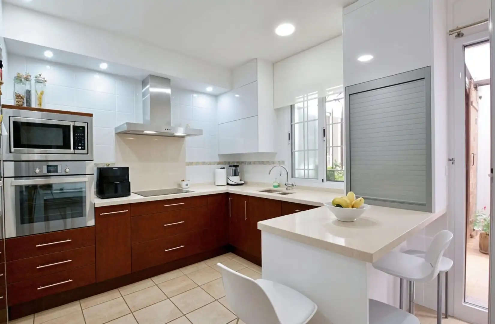 Cocina de Casa adosada en venta en Níjar con Aire acondicionado, Calefacción y Jardín privado