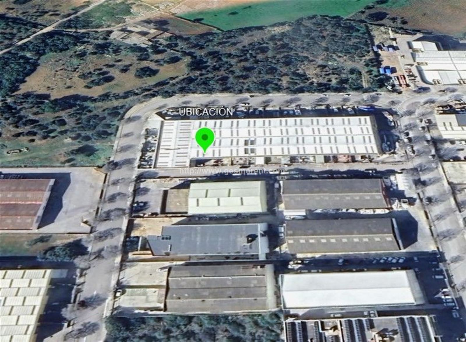 Vista exterior de Nau industrial de lloguer en Llucmajor