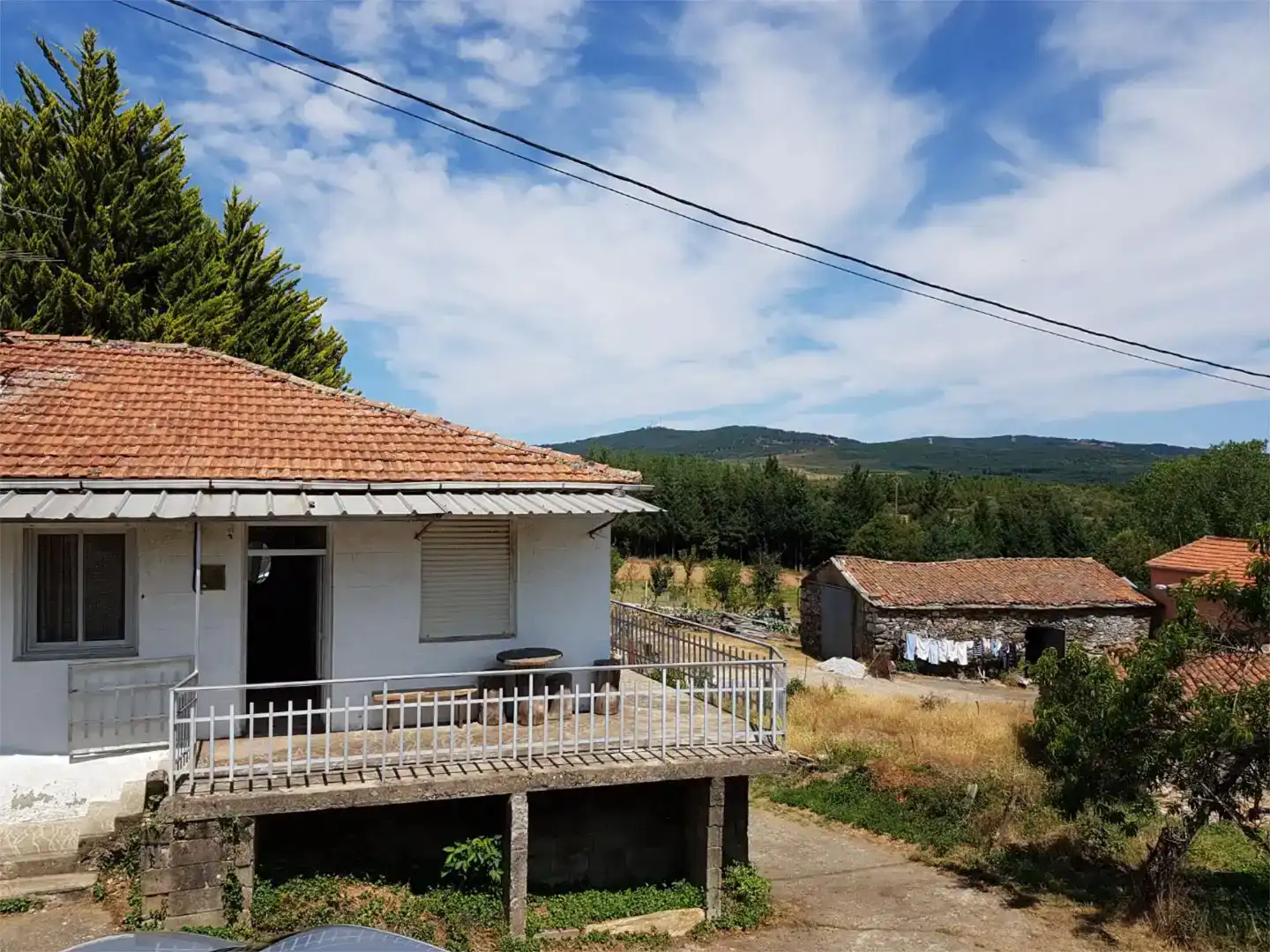Vista exterior de Finca rústica en venda en Castrelo do Val amb Balcó