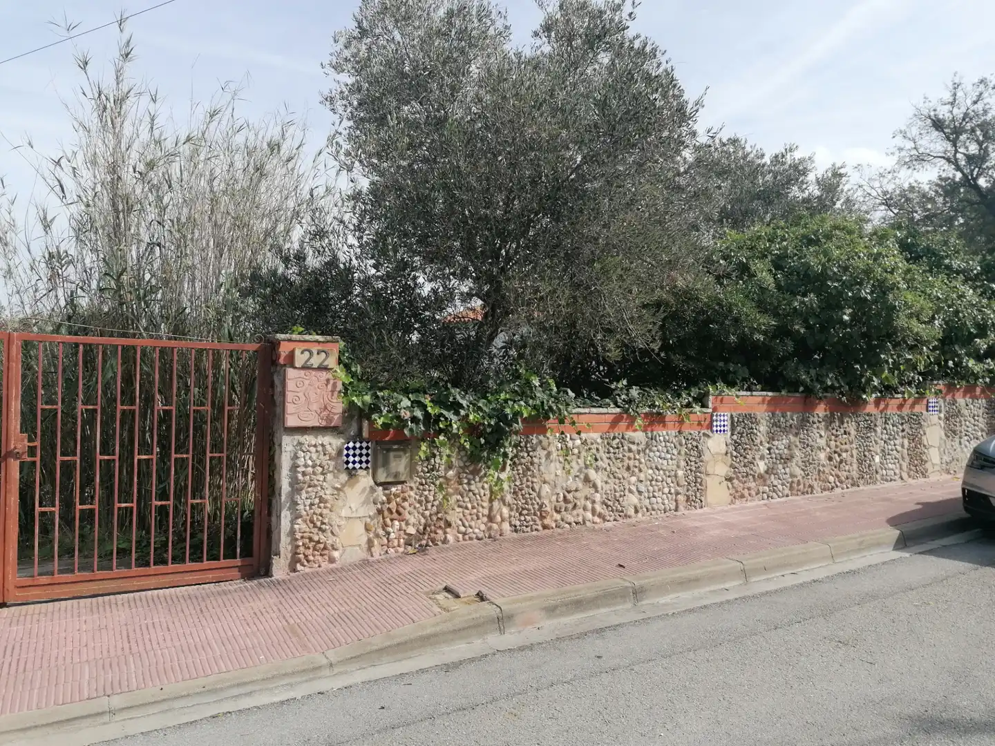 Rustikales Grundstück zum Verkauf in Carrer Josep Carner 22, imagen 2
