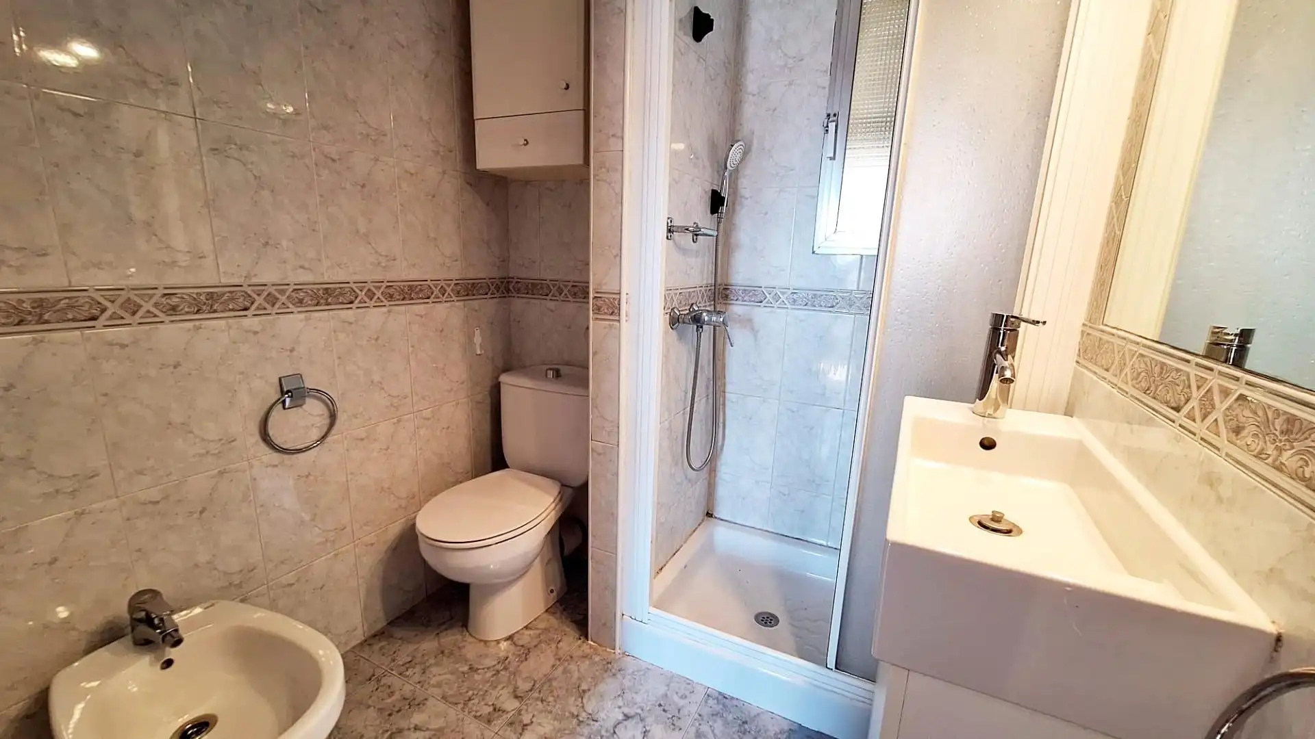 Baño de Piso en venta en Córdoba con Aire acondicionado, Calefacción y Terraza