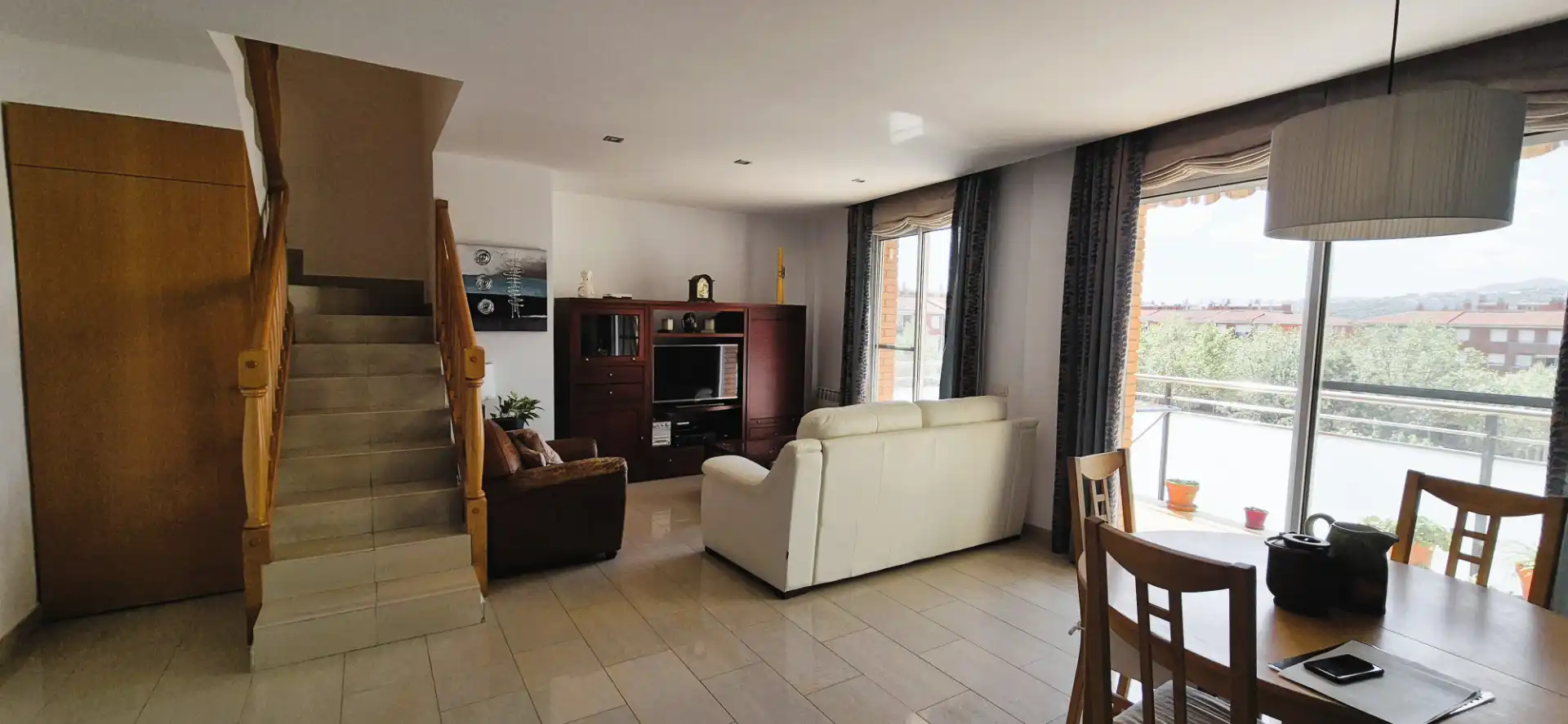 Wohnzimmer von Maisonette zum Verkauf in Molins de Rei mit Klimaanlage, Heizung und Terrasse