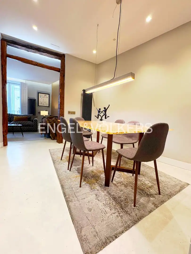 Comedor de Piso en venta en Madrid con Calefacción