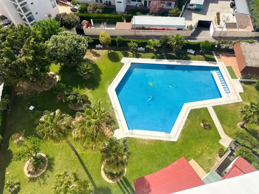 Swimming pool of Flat for sale in Benalmádena  with Air Conditioner, Heating and Private garden
